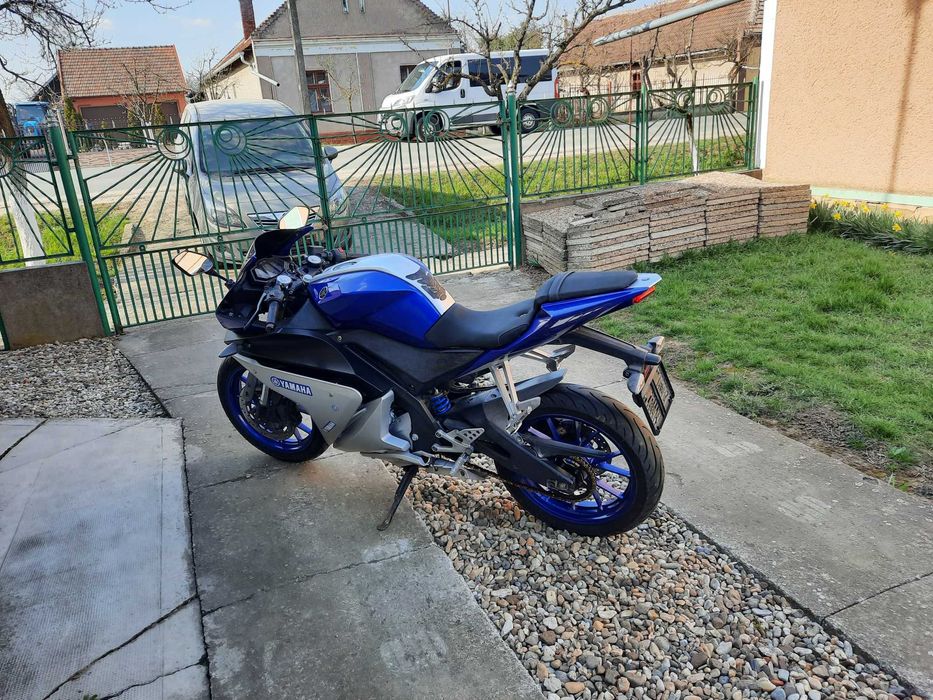 Yamaha yzf r125 2016 abs Top
