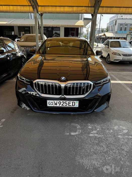 BMW i5 35L Full 340 ot kuchi 2025 yil