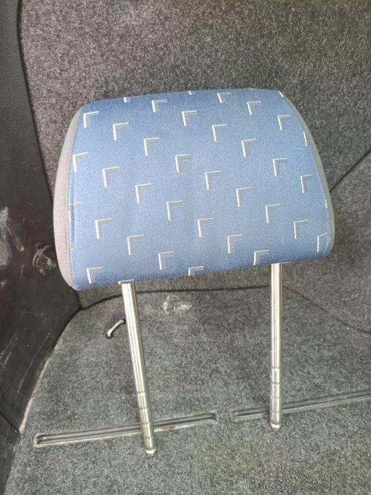 Облегалки за седалка/подглавници за седалки Шкода Октавия 2001