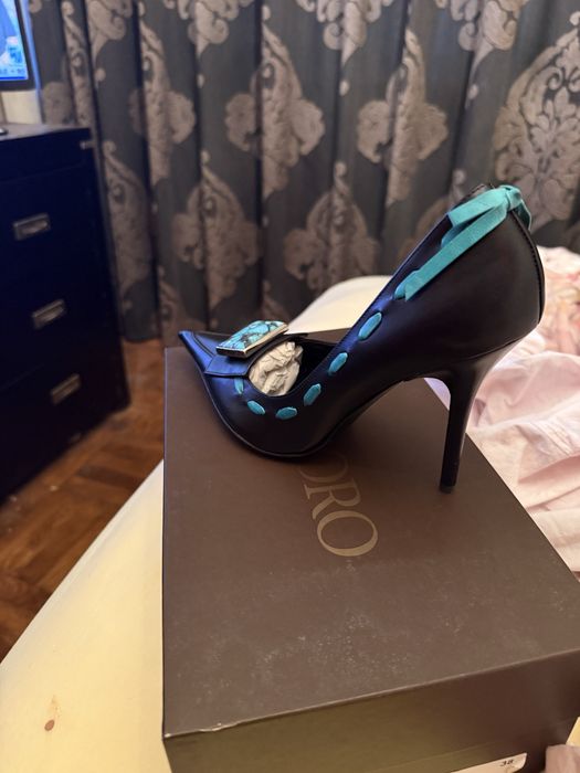 Pantofi din piele