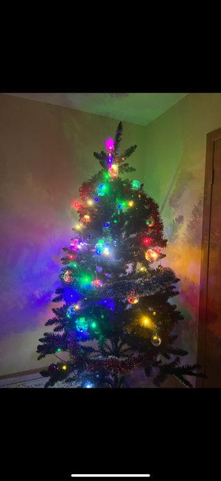 Продам новогоднюю елку