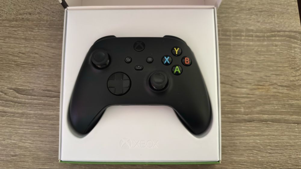 Оригинални контролери за Xbox Series X и PC, с Bluetooth