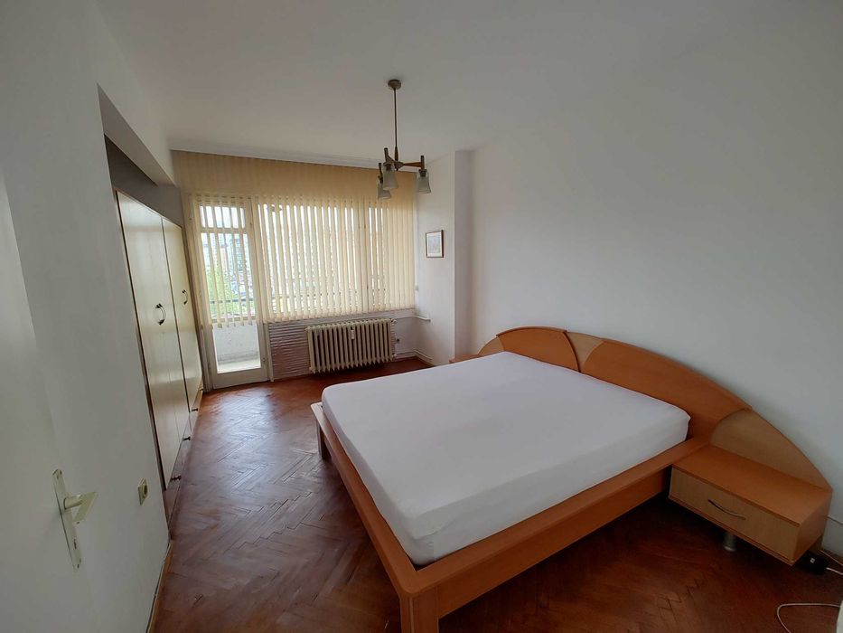 Дава се под наем Тристаен апартамент в София, Хиподрума - 100 кв.м за 697.17 € - Снимка #2
