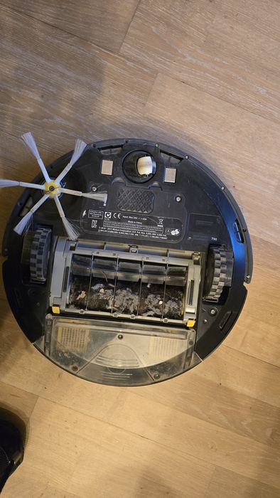 Irobot roomba 790+ 2 виртуални стени и куфарче