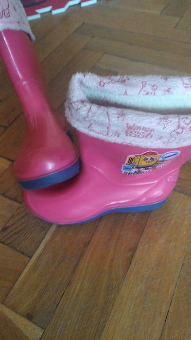 Продавам сет детски ботуши