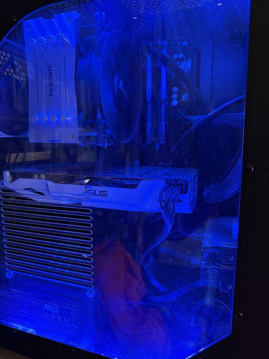 Настолен компютър за леки игри