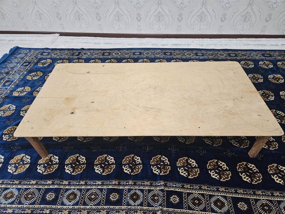 Продаётся стол размер 150*80