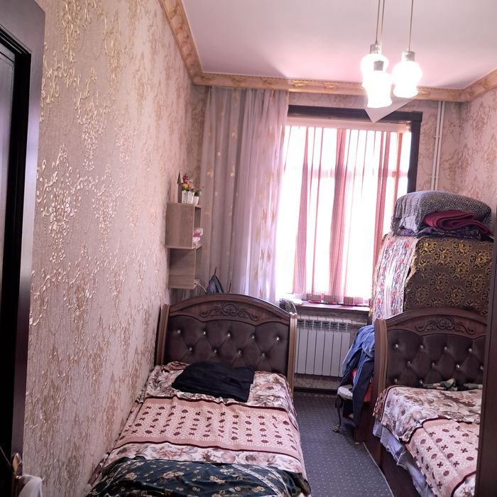 Uy sotiladi 3 etaj yangi dom