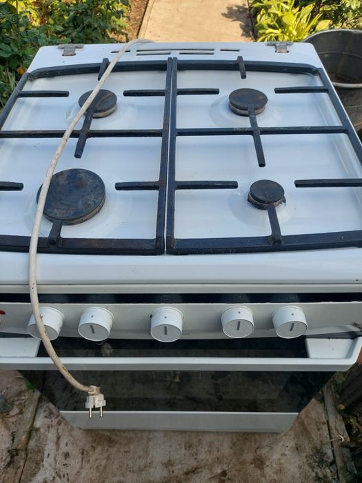 Продам хорошую газплиту