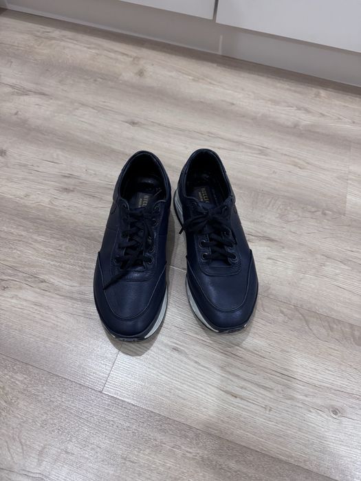 3 пары обуви по цене 1