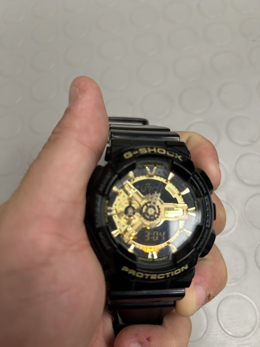 Часовник Casio G-Shock GA-110GB-1A
