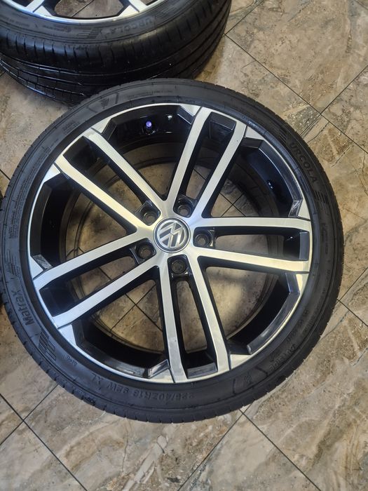 Оригинални джанти 18 цола  с гуми Vw Golf 7 5X112 57.1 7.5x 18ET49