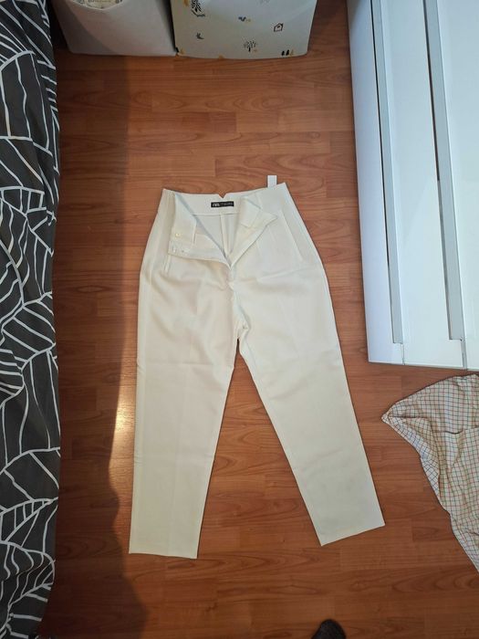 Pantaloni L Zara
