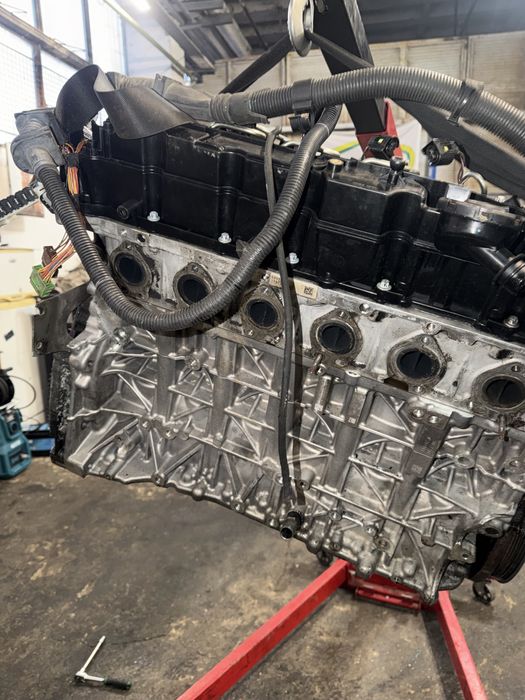 Двигател Н57д30а  258 (dvigatel N57d30a)