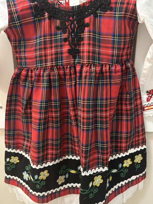 Детска носия за момиче 3-6 г. Нова!