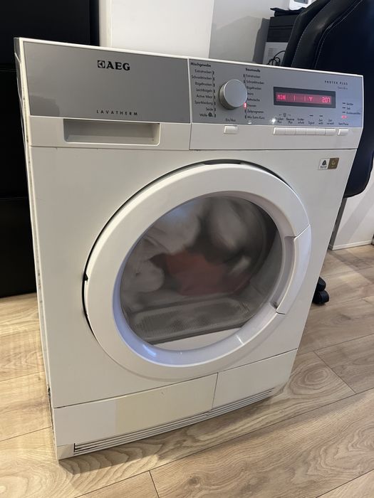 Vand uscator AEG cu pompa de caldura