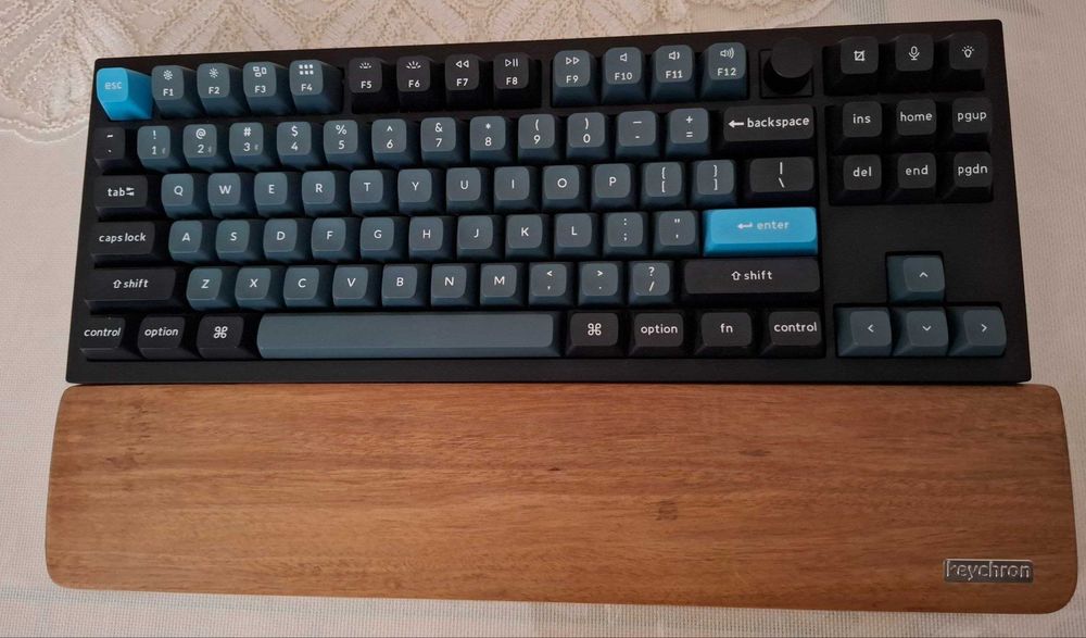 Keychron q3 pro bluetooth mechanical keyboard