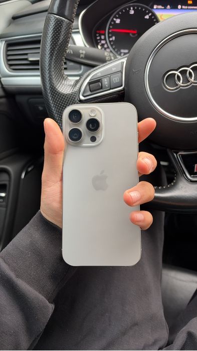 Vand iphone 16 pro max garantie pana in 2027 mai