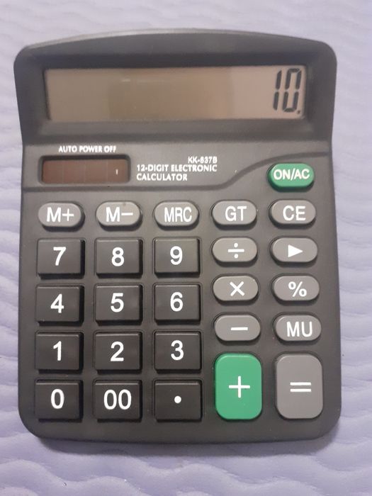 Калкулатор  зареждащ се от слънцето