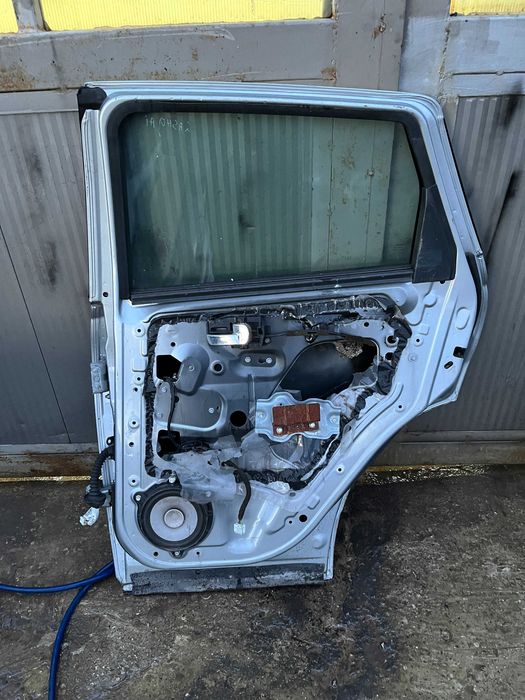 Предна и задна дясна врата • Nissan Qashqai J10 (2007–2013)