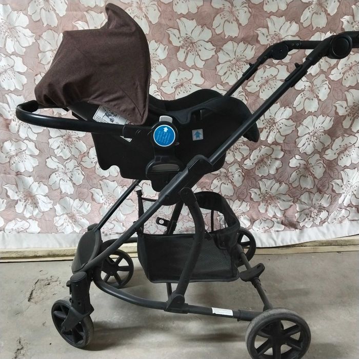 Детская коляска с автолюлькой 3в1