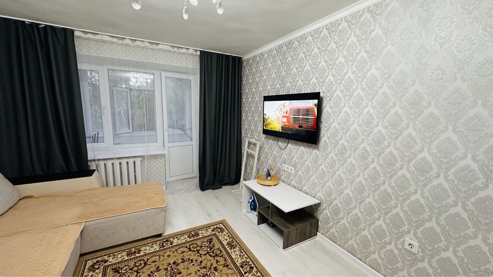 1,5 комн кв по суточно