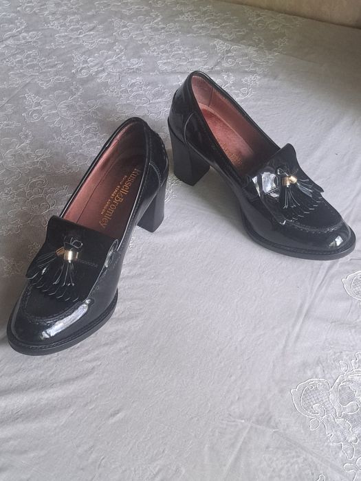Туфли лоферы черные
