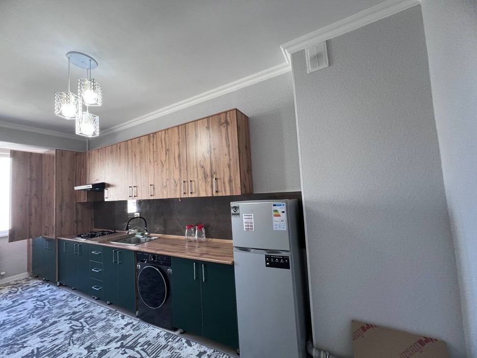 Сдаётся 2-комнатная квартира у метро Беруний
