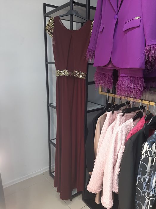 Вечернее платье со шлейфом