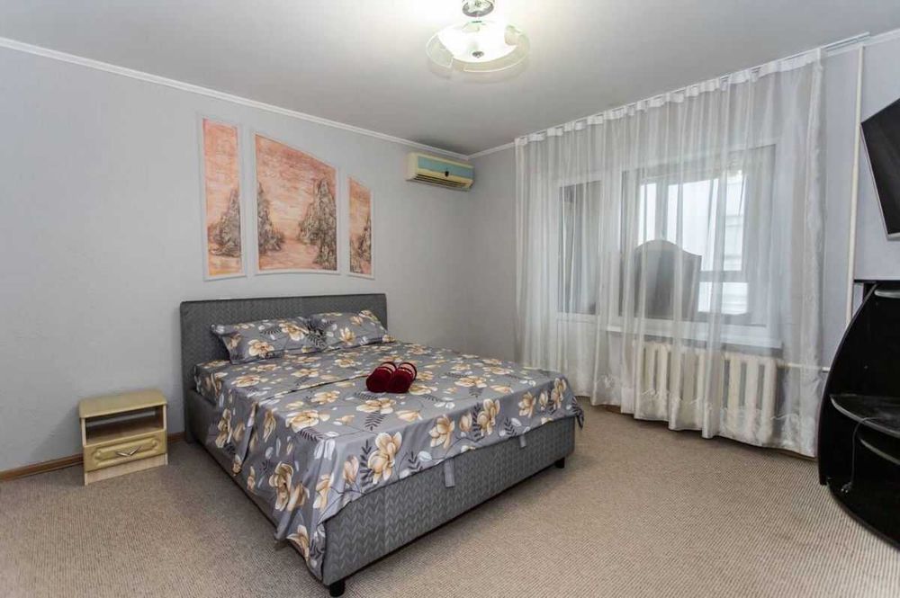 Дава се под наем Тристаен апартамент в София, Зона Б-18 - 62 кв.м за 500 € - Снимка #1