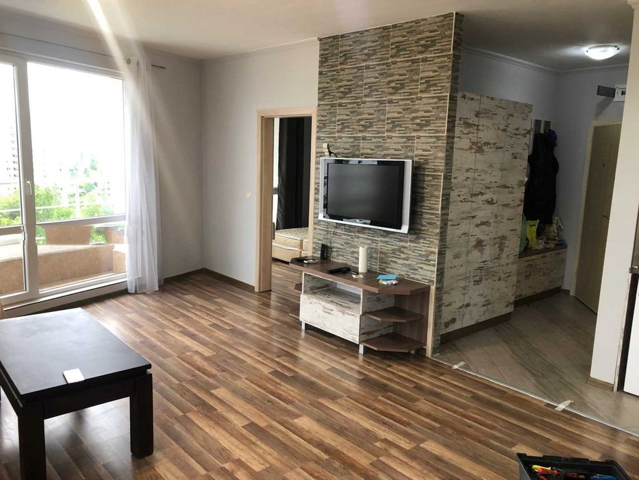 Дава се под наем Двустаен апартамент в София, Студентски град - 70 кв.м за 700 € - Снимка #2