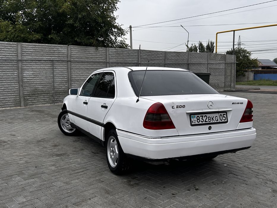 В продаже мерс w202