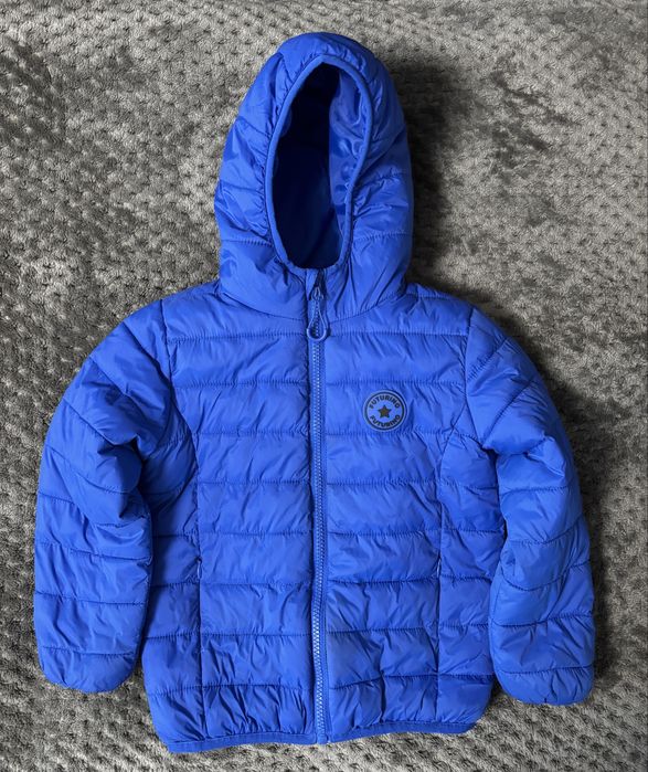 Отдам куртку весна/осень на мальчика 3 года, рост 110.