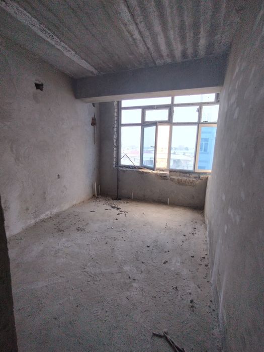 Срочно Навоийда 2 хонали квартира сотилади