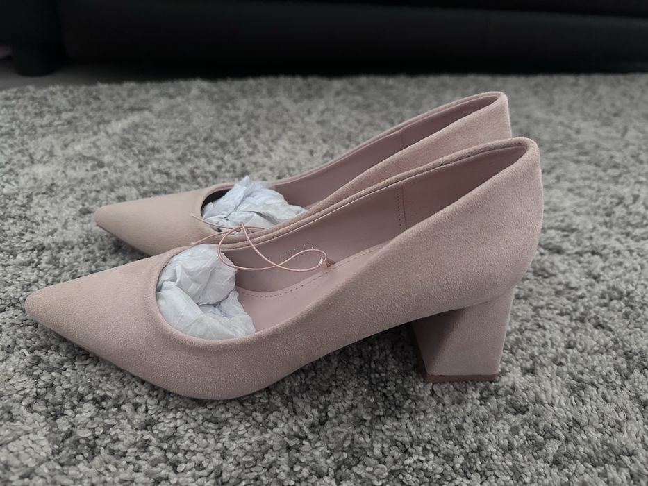 Дамски обувки на ток