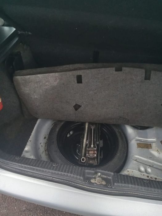 Volkswagen Golf объем 1.8