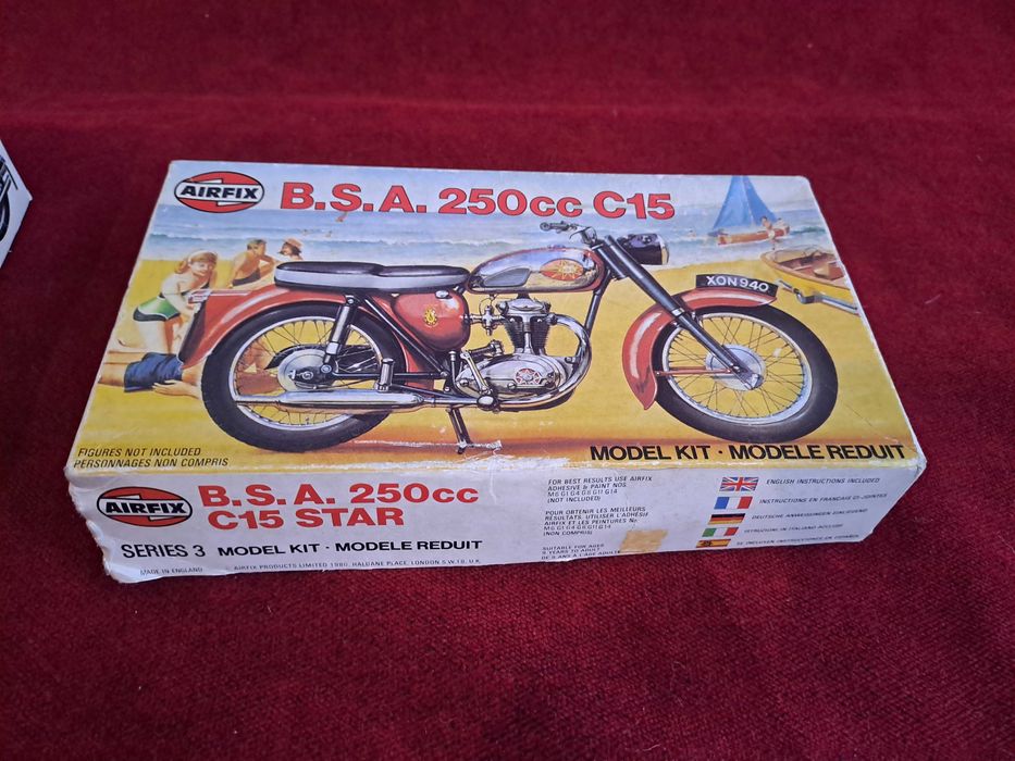 set constructie macheta motocicleta Harley Davidson macheta BSA