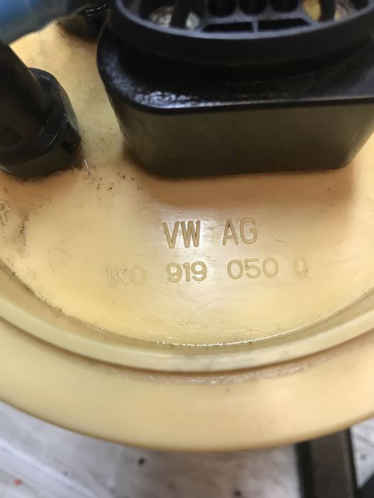 Pompa motorina rezervor 1.9 2.0 BKC BLS BMP Golf 5 Plus Jetta Octavia