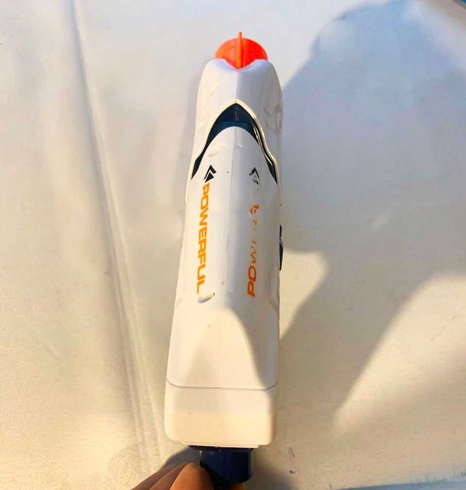 Продам игрушечный пистолет nerf с отверстием для ремешка