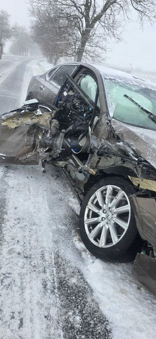 Vand volvo s90 avariat