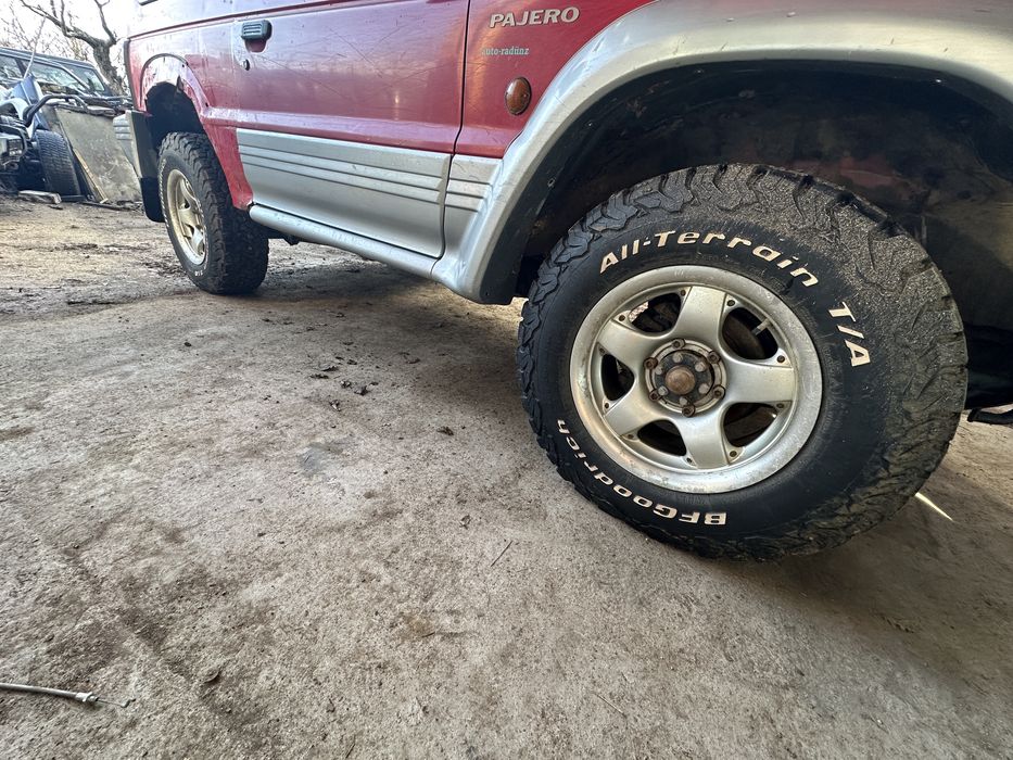 Леки Японски джанти 16-ки и BF Goodrich all Terrain