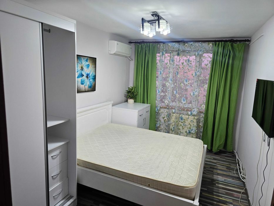 Închiriez apartament 4 camere,Iași,Alexandru cel Bun