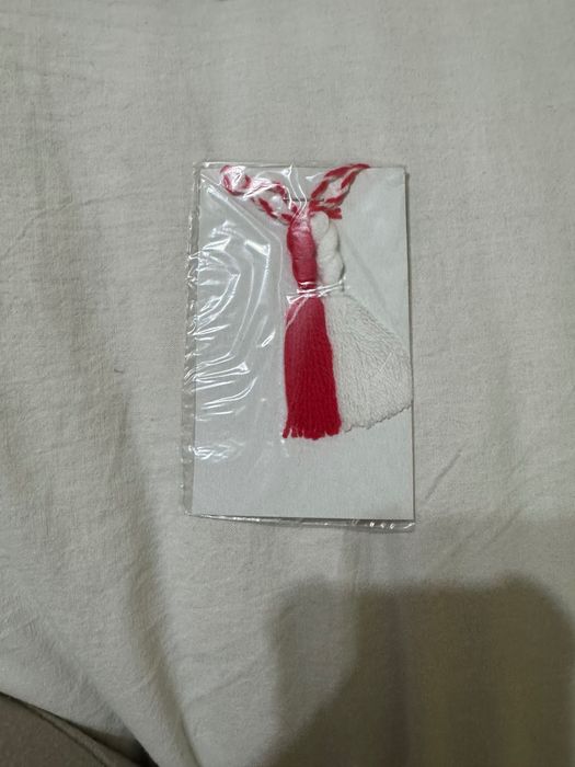 Ръчно плетени мартеници