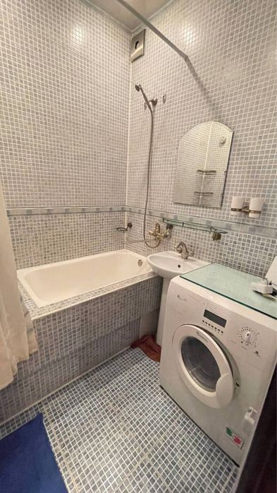 Продаётся 2-комнатная шикарная квартира раздельные комнаты.