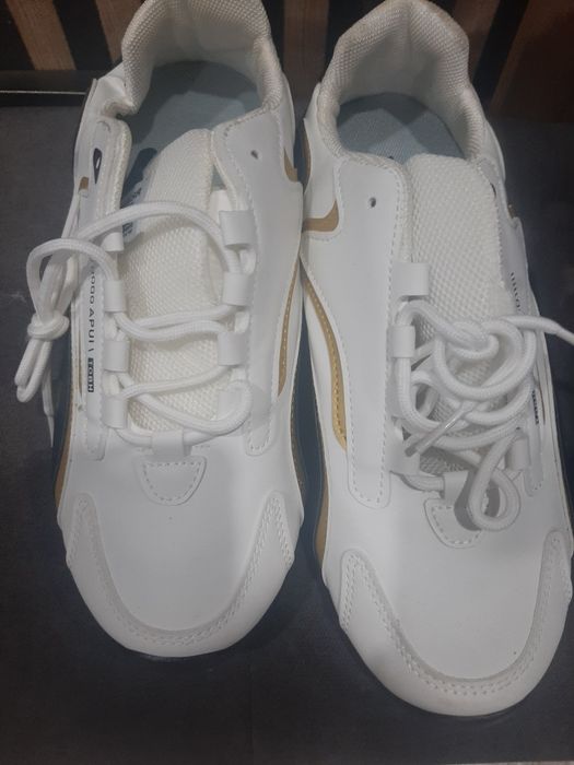 Кроссовки мужские