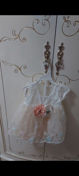 8 rochite 0-12 luni 600