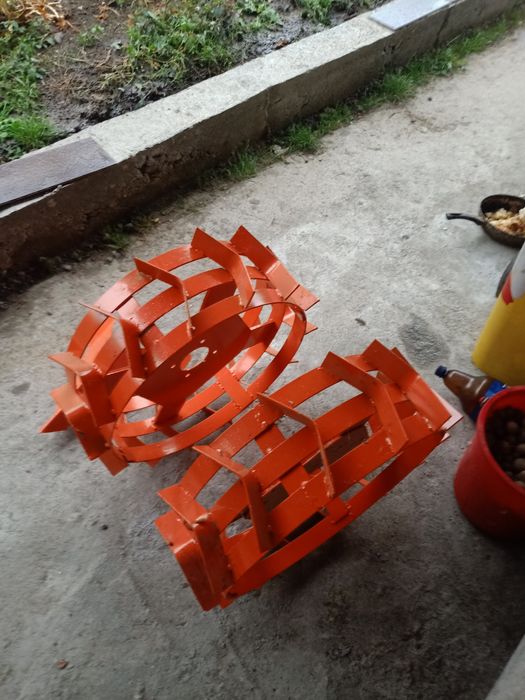Vând 2 roti metalice noi pentru motosapă merge la motosape mai mari su