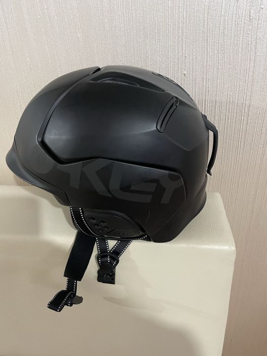 Ски каска OAKLEY MOD 5