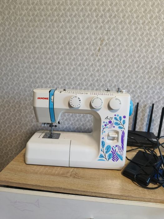 Швейная машинка Janome