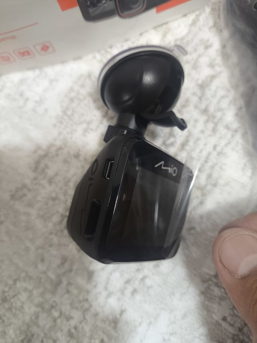 Продам регистратор на машину